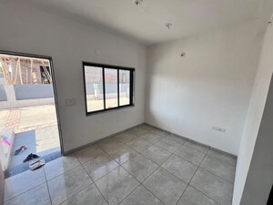 Room in 3 BHK Apartment at Ellisbridge – for Rent