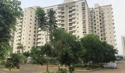 2 BHK + Servant Room Apartment For Sale in DLF Maiden Heights