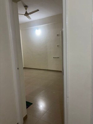Room in 2 BHK Apartment at Aurum Platina Phase I, Wakad – for Rent