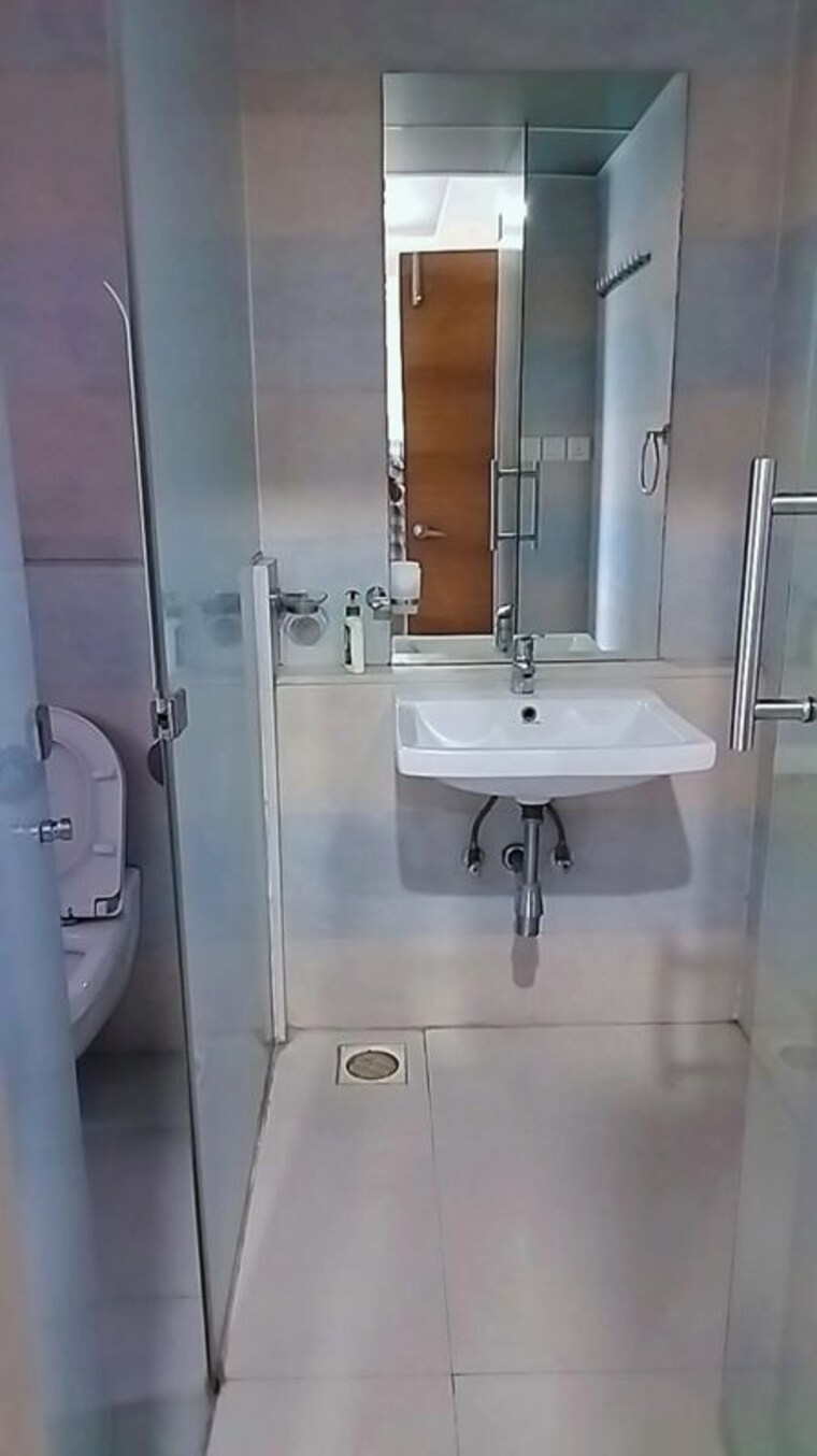 Bathroom, amanora-aspire-towerss 4 Bedroom 2900 Sq.Ft. Apartment In Hadapsar Pune 10368075