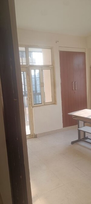 Room in 2 BHK Apartment at KDP MGI City, Raj Nagar Extension – for Rent