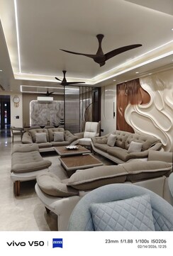 4 BHK + Pooja Room,Servant Room,Study Room,Extra Room,Basement,Store Room Builder Floor For Sale in Defence Colony