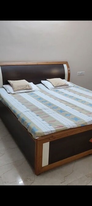 Bedroom in 2 BHK Builder Floor at Sector 66 B – for Rent