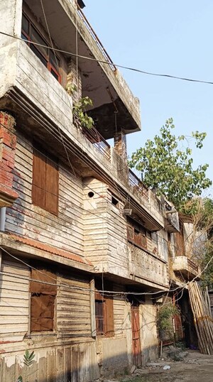  Independent House For Sale in Gill Road