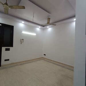 Room in 2 BHK Builder Floor at Kalkaji – for Rent