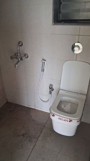 Bathroom in 1 BHK Apartment at Mahindra Alcove, Chandivali – for Rent