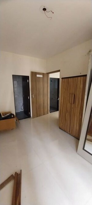 Room in  Apartment at Malad West – for Sale