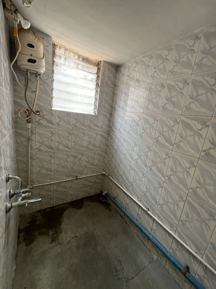 Bathroom, lohgaon Commercial Office Space in IT/SEZ 2400 Sq.Ft. In Lohgaon Pune 10368263