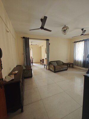 Living Room in 2 BHK Apartment at Seawoods – for Rent