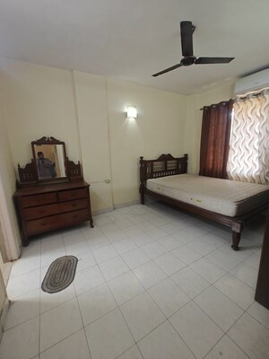 Living Room in 2 BHK Apartment at Seawoods – for Rent