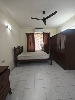 Bedroom in 2 BHK Apartment at Seawoods – for Rent