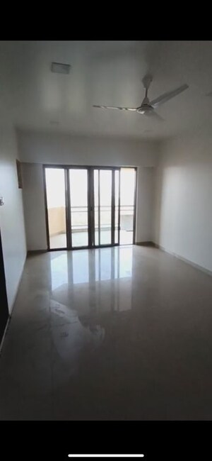Room in 4 BHK Apartment at Koregaon Park Annexe – for Sale