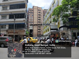  Shop For Sale in Park Street