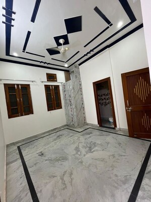 Bedroom in 1 BHK Builder Floor at Laxman Chowk – for Rent