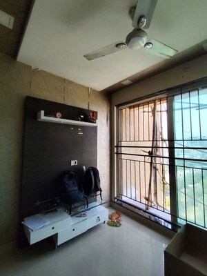 Room in  Apartment at Malad East – for Sale