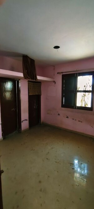 Room in  Apartment at Ranchhod Nagar – for Sale