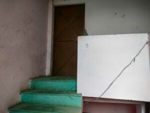 Furnished Amenities in  Independent House at Lakshman Nagar – for Sale