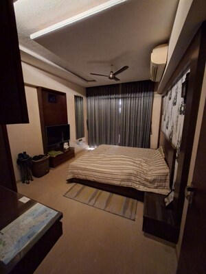Bedroom in  Apartment at Lower Parel – for Sale