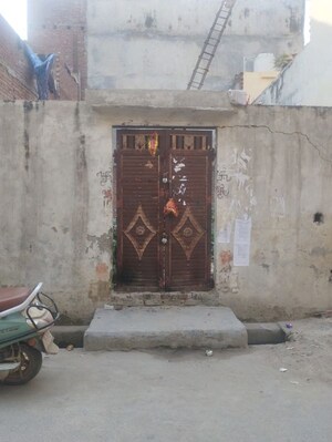  Independent House For Sale in Shahdara