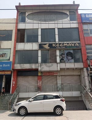 Apartment For Sale in Vasundhara Sector 15