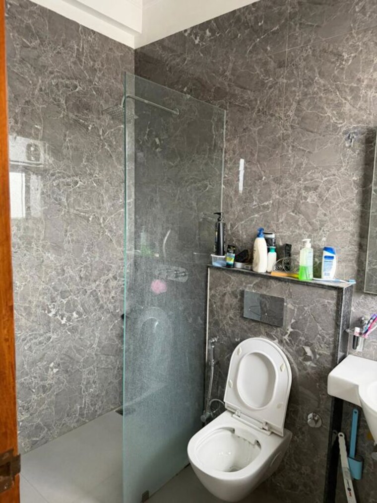 Bathroom, bptp-parkland-pride 3 Bedroom 190 Sq.Ft. Apartment In Sector 77 Faridabad 10368962