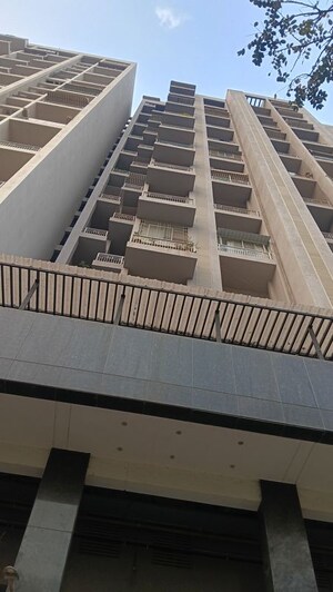  Shop For Sale in Digambar Nagar