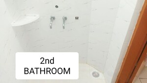 Furnished Amenities in 2 BHK Builder Floor at Gomti Nagar – for Rent