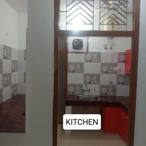 Kitchen in 2 BHK Builder Floor at Gomti Nagar – for Rent