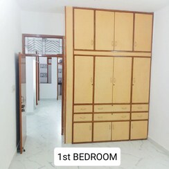 2 BHK + Pooja Room Builder Floor For Rent in Gomti Nagar