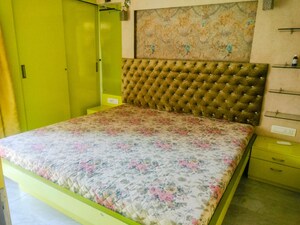 Bedroom in  Apartment at Andheri West – for Sale
