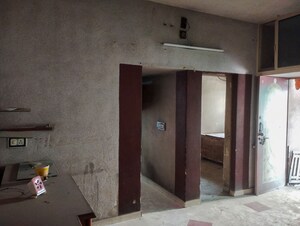 Room in  Independent House at Gomtipur – for Sale