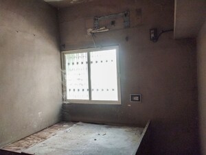 Room in  Independent House at Gomtipur – for Sale