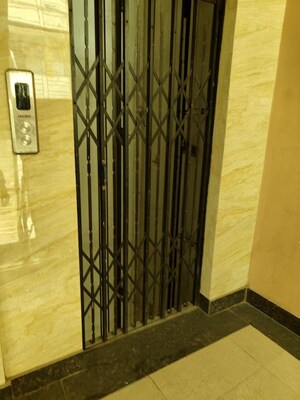   Shop at Thakurpukur – for Sale