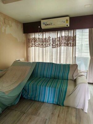 Bedroom in  Apartment at Tollygunge – for Sale