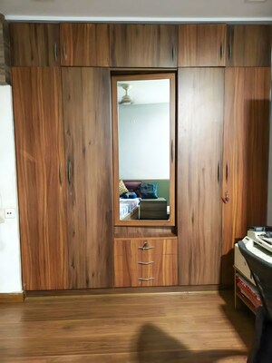 Room in  Apartment at Tollygunge – for Sale