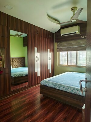 Bedroom in  Apartment at Tollygunge – for Sale