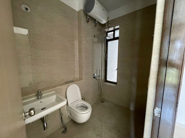Bathroom, adani-ten-bkc 3 Bedroom 1420 Sq.Ft. Apartment In Bandra East Mumbai 10369386