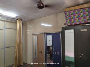 Room in 3 BHK Apartment at Kalina – for Rent