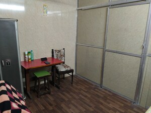 Team Area in 3 BHK Apartment at Kalina – for Rent