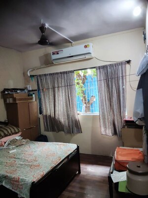 Living Room in 3 BHK Apartment at Kalina – for Rent