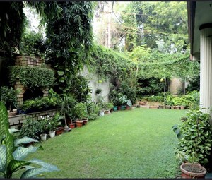 6 BHK Independent House – Garden View at Sector 15 - for Sale