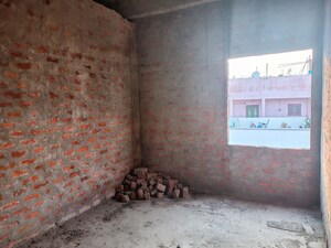Room in  Independent House at Vijayawada One Town – for Sale