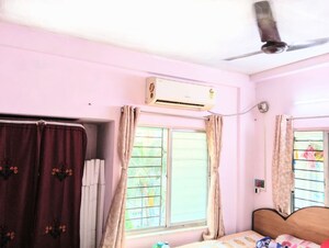 Room in 2 BHK Apartment at Mukundapur – for Sale