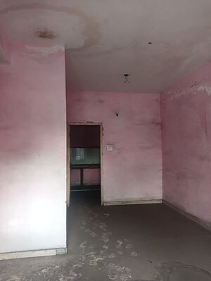 Room in  Independent House at Bhanpuri – for Sale