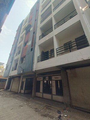  Apartment For Sale in Palsana