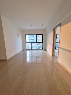 Room in 4 BHK Apartment at Wadhwa TW Gardens, Kandivali East – for Rent