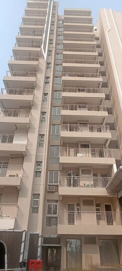 3.5 BHK + Pooja Room,Servant Room,Study Room Apartment For Sale in KLJ Pinnacle