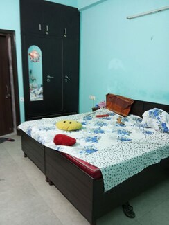 2 BHK Apartment For Rent in Supertech Cape Town