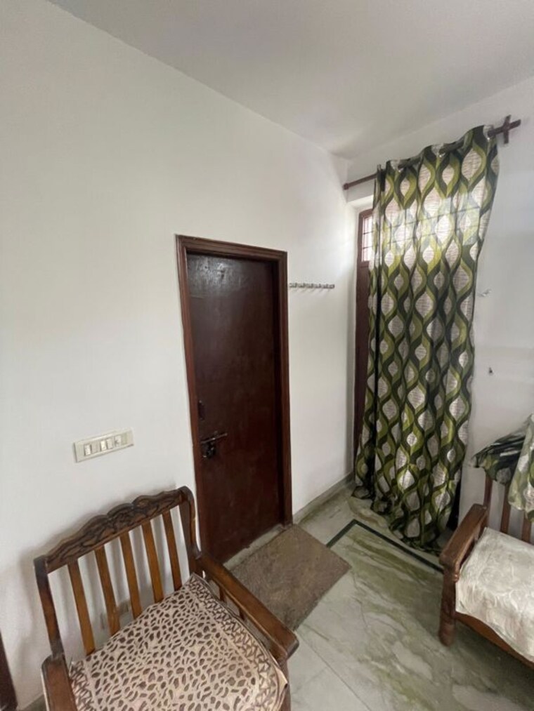 Living Room, ansal-plaza-sector-23 2 Bedroom 1500 Sq.Ft. Builder Floor In Sector 23 Gurgaon 10370034