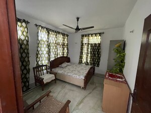 Living Room in 2 BHK Builder Floor at Ansal Plaza Sector-23, Sector 23 – for Rent